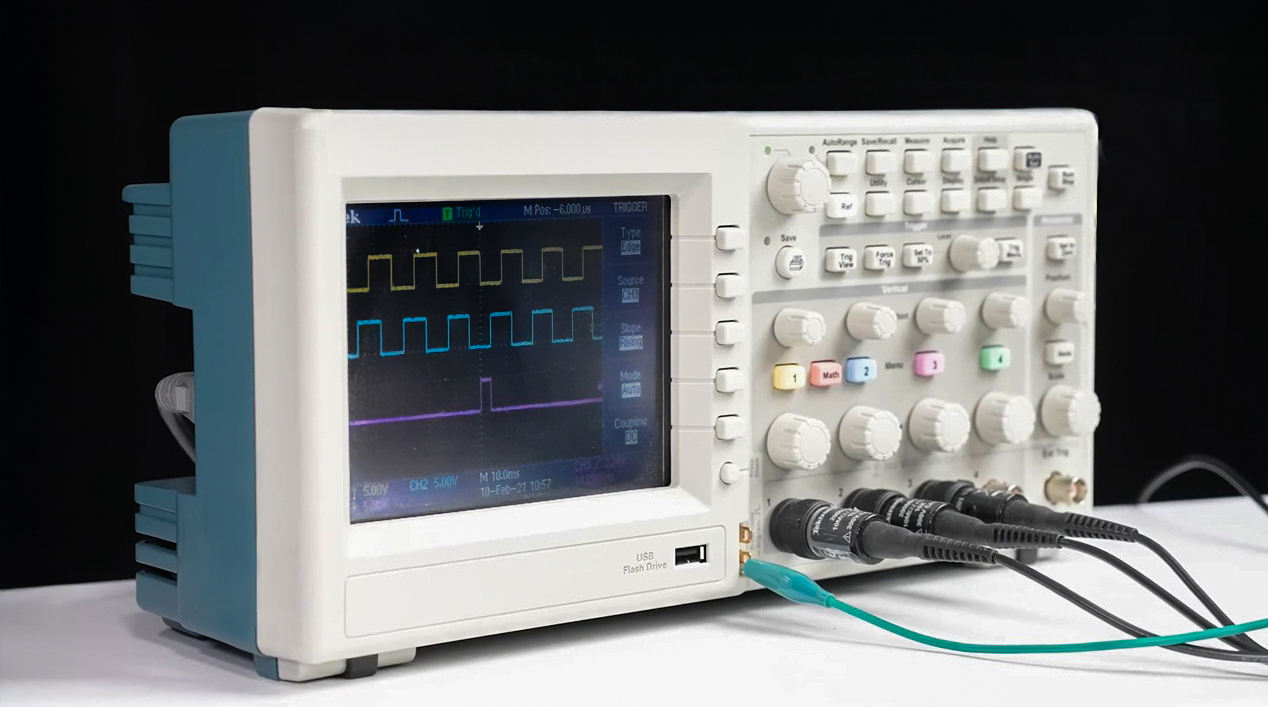 Scope Showing a Quadrature Signal with Index